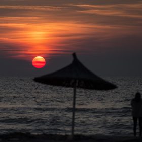 Shqiptarja u tregon italianëve për mrekullitë e Shqipërisë