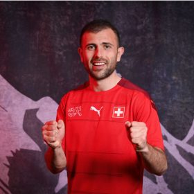 Blick: Admir Mehmedi nga Zvicra, drejt klubit shqiptar si drejtor sportiv