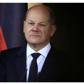 Scholz: E djathta ekstreme po e dëmton vendin