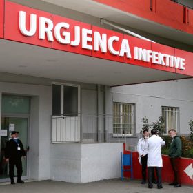 Erdhi nga Italia për pushime në Shqipëri, 38-vjeçarja vdes nga Covidi