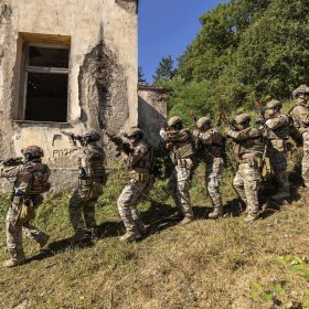 Forcat e Armatosura të Shqipërisë me FSK-në testojnë aftësitë reaguese