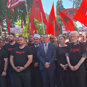 Përfundon protesta e shqiptarëve në Bujanoc, kërkohet që të ndalet shtypja nga Beogradi