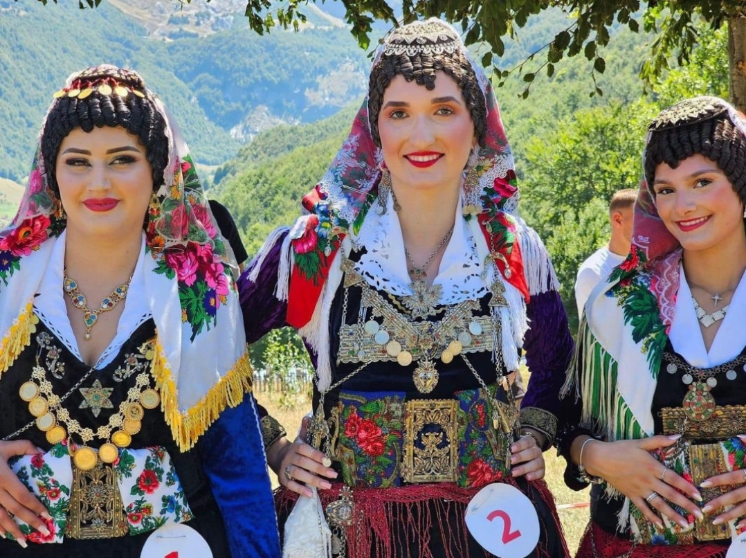 Xhubleta shqiptare, pjesë e festivalit tradicional -Logu i Bjeshkëve’