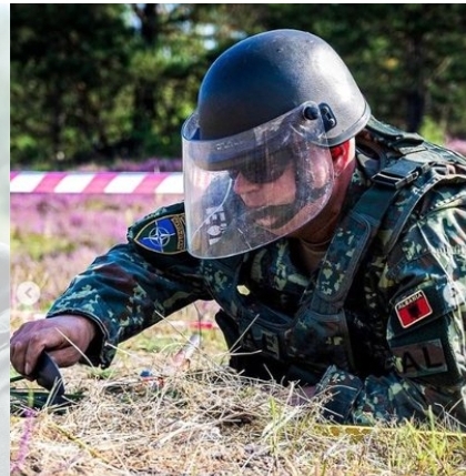 Ushtarët shqiptarë në kuadër të NATO-s kryejnë stërvitje ushtarake afër Rusisë