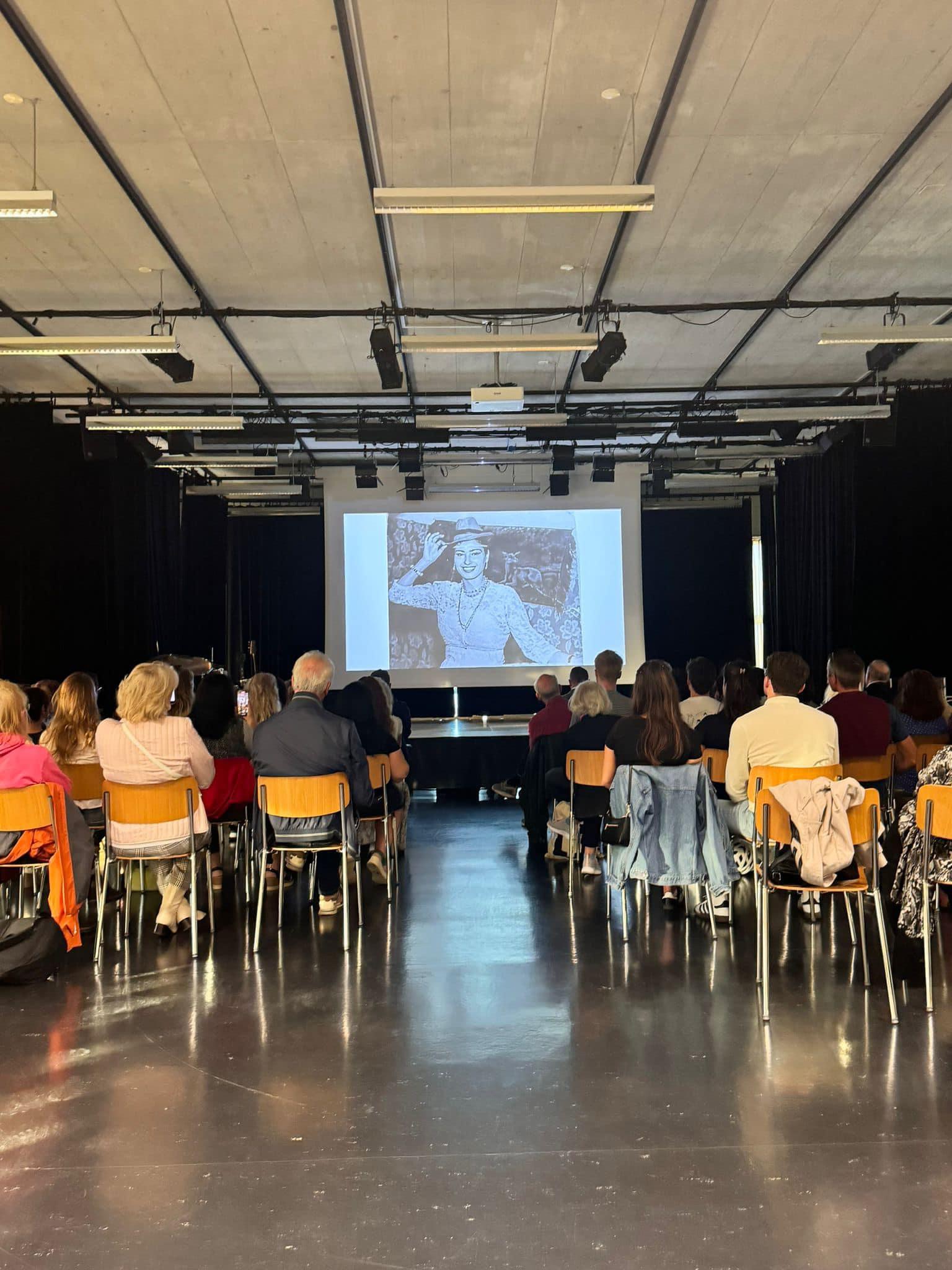 15 Vjet Biblioteka “Pestalozzi”, Diaspora e Zvicrës bashkë në një mbrëmje kulturore