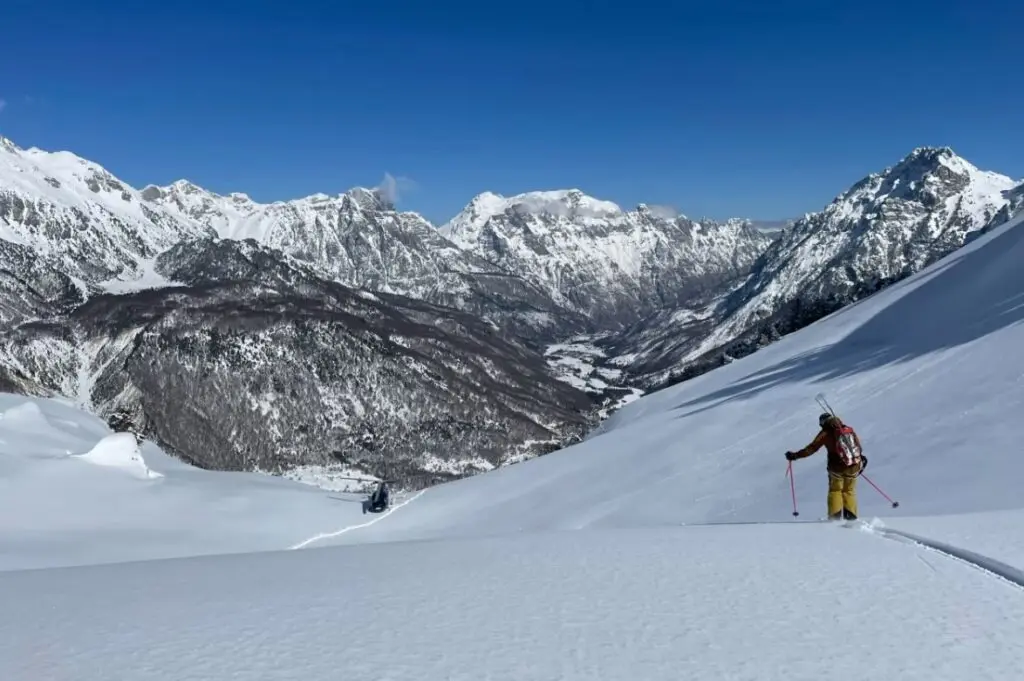 Në Zvicër hapet resorti më i vogël i skive në botë