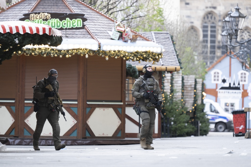 Policë të shumtë dislokohen në Këln dhe Nuremberg pas kërcënimeve nga Shteti Islamik