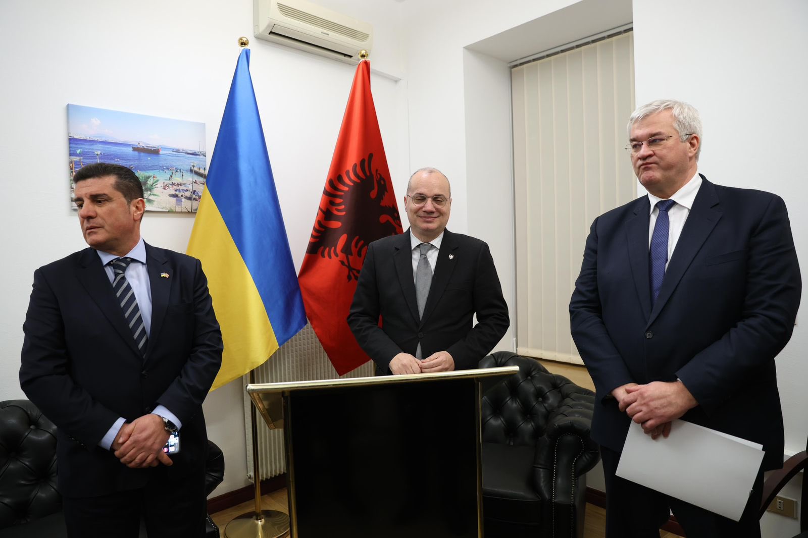 Shqipëria inauguron ambasadën e saj në Kiev