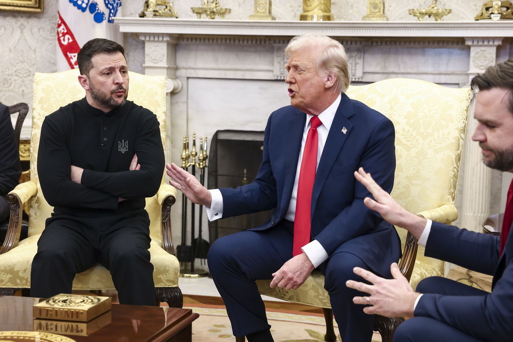 Zyrtarët rusë mbështesin Trumpin pas përplasjes me Zelenskyn