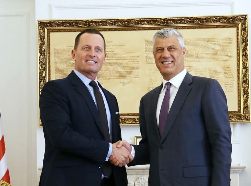 Grenell: Thaçi, themeluesi i shtetësisë së Kosovës duhej të festonte sot në Prishtinë, jo pas hekurave në Hagë