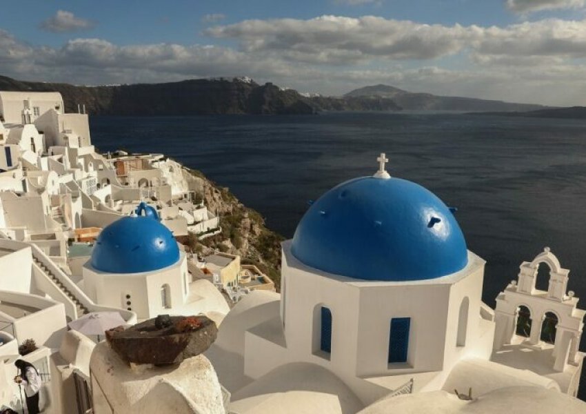 Pas tërmeteve të vazhdueshme, Santorini shpall gjendjen e jashtëzakonshme