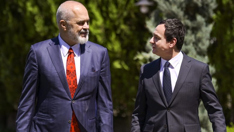 Edi Rama i shkruan Albin Kurtit